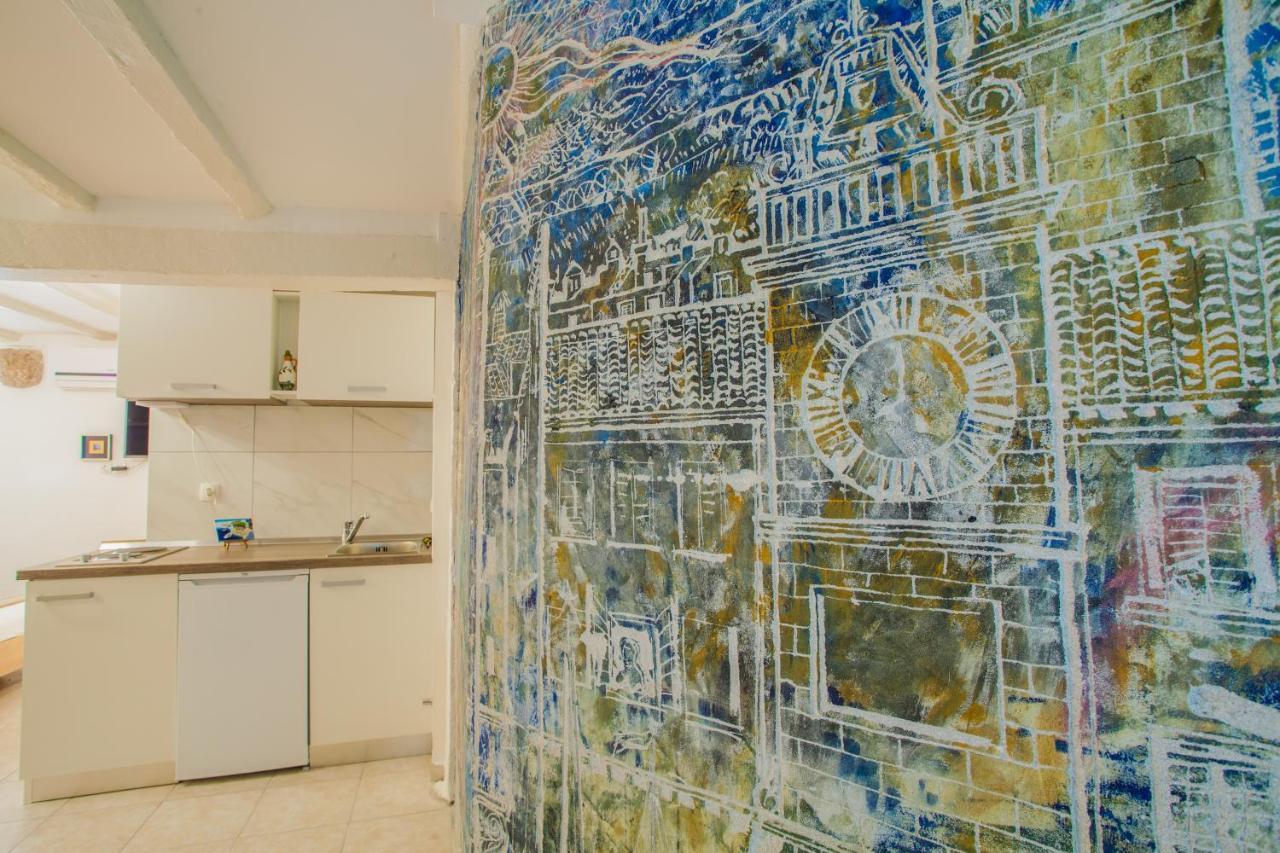 Honey Art Apartment Cres Esterno foto
